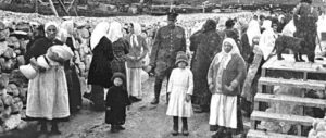 Internment camp, women and children - Canada